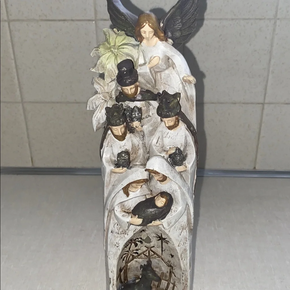 Roman Nativity Scene Figure‎ 2013 Angel Holiday Christmas decor